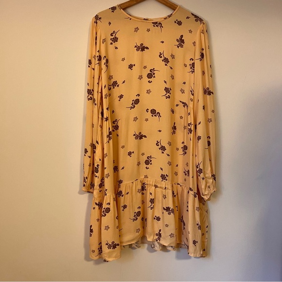 Wilfred Lambrusco Dress - Picture 1 of 6